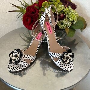 BETSEY JOHNSON DALMATION ANKLE STRAP SANDALS